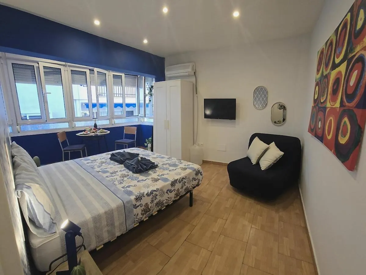 Nogalera Begona A Modern Studio In The Center Of Torremolinos Espagne