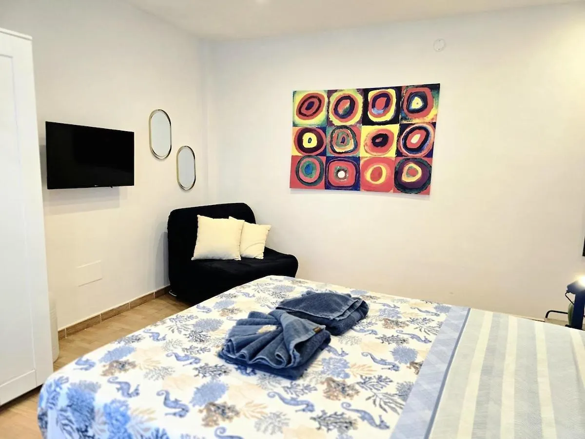 Nogalera Begona A Modern Studio In The Center Of Torremolinos Appartement